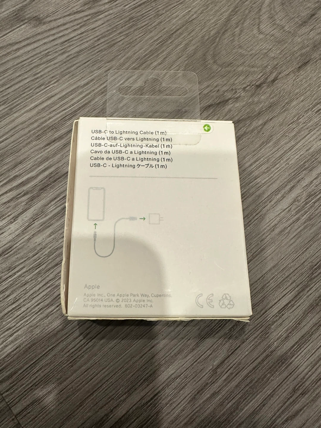New Apple USB-C to Lightning Cable (1m) - photo 2