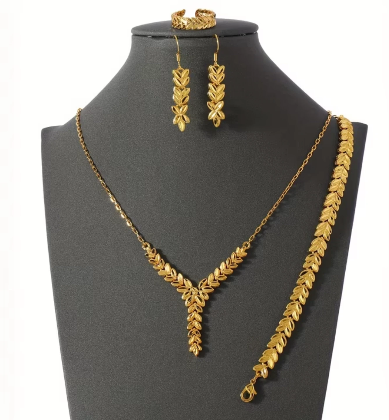 18K Gold plated Jewellery Set $75