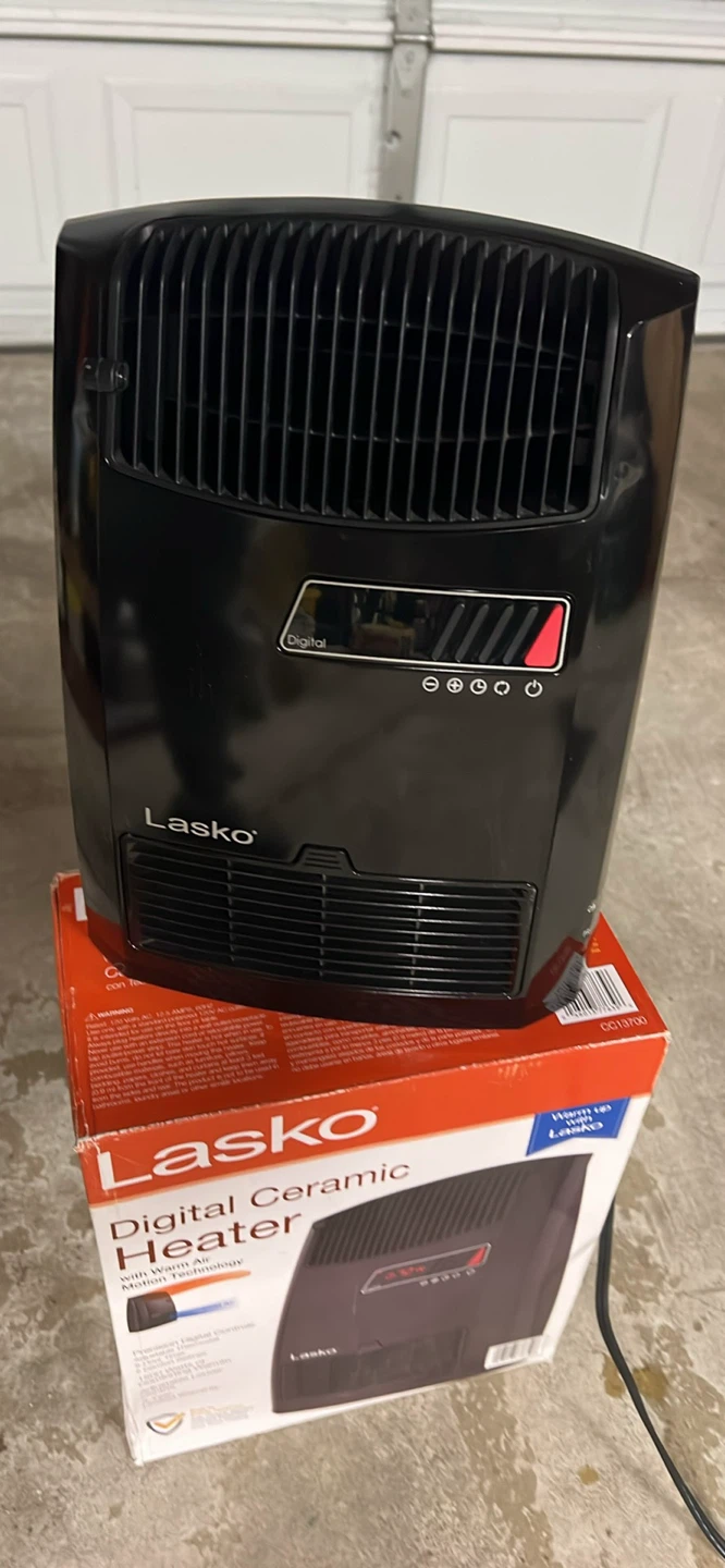 Lasko Digital Ceramic Heater with Warm Air Motion - photo 4