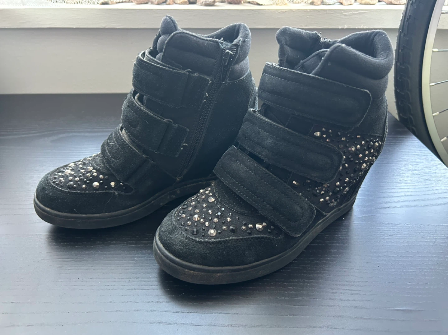 Aldo Black Wedge Sneakers - Size 7.5 - photo 4