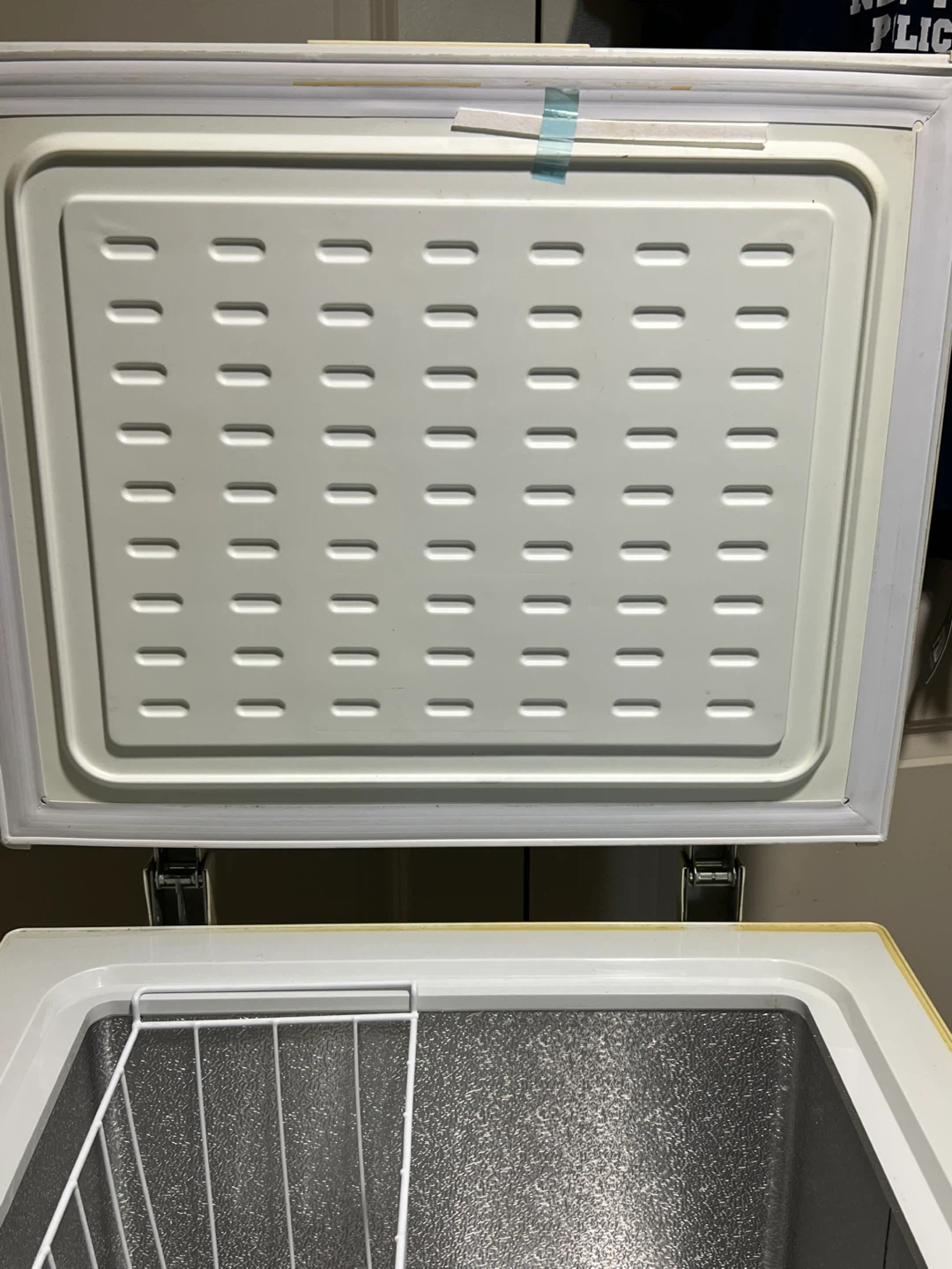 Chest Freezer - photo 5