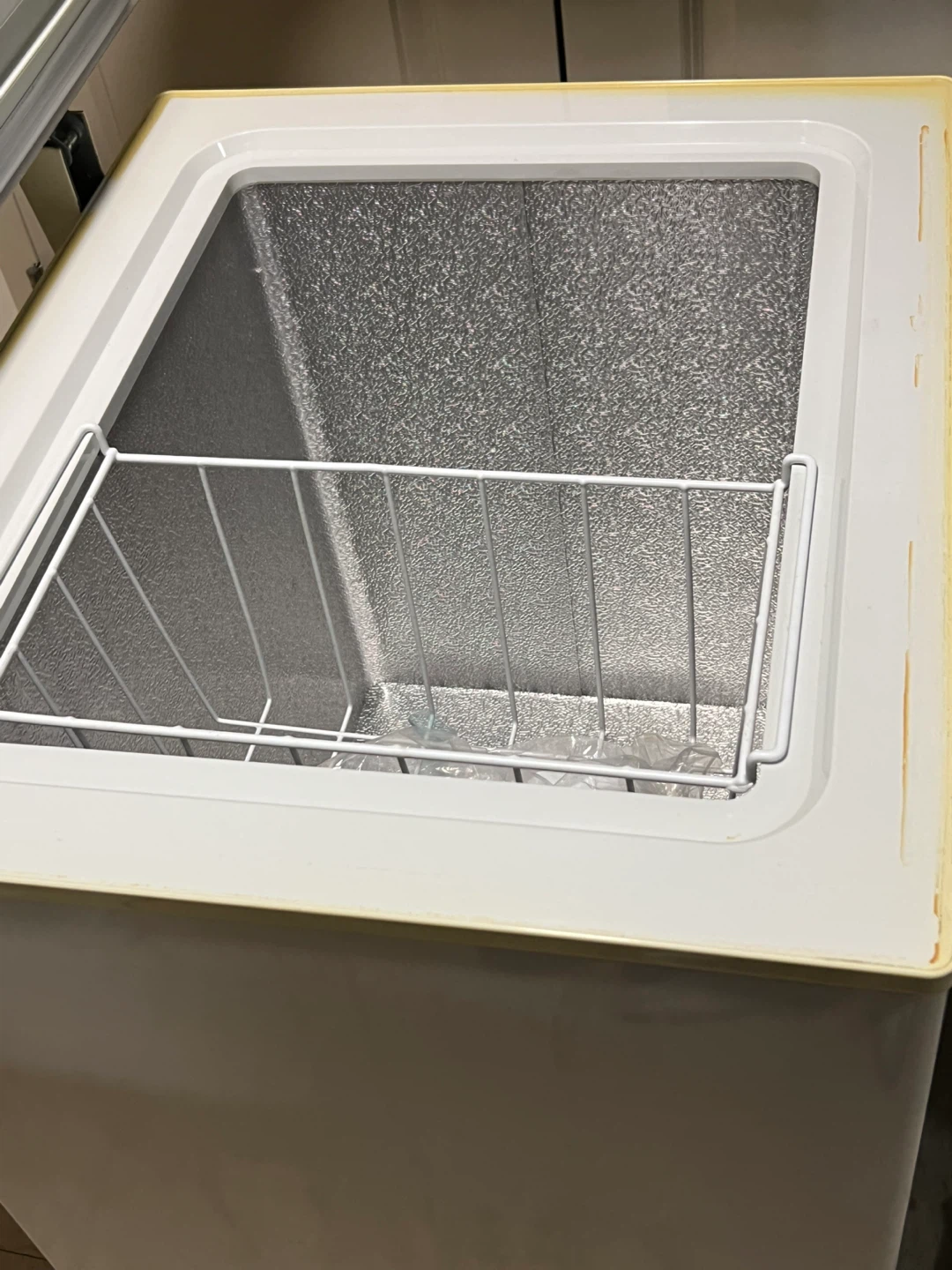 Chest Freezer - photo 3
