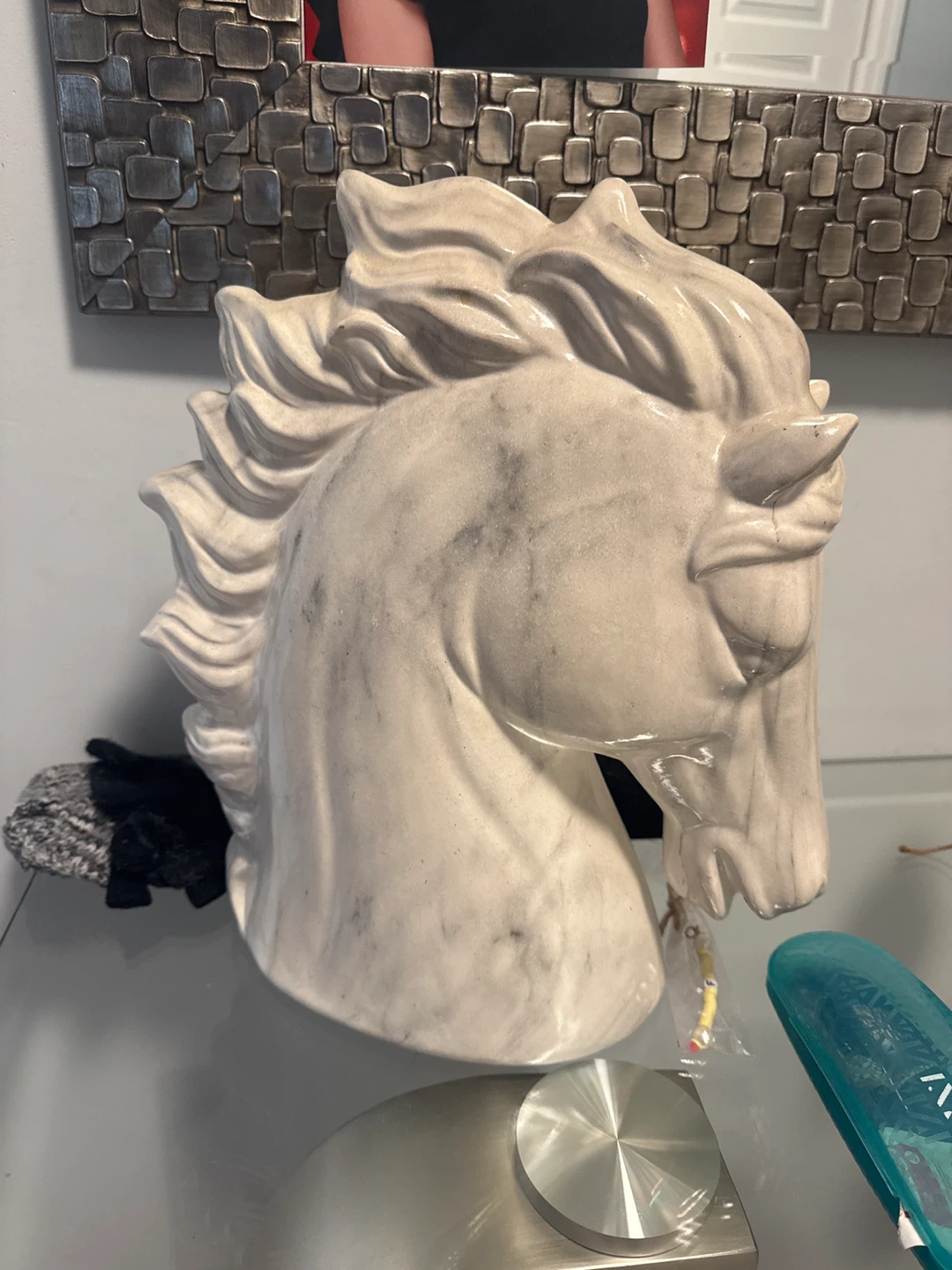 Horse Head Statue - Decorative Sculpture