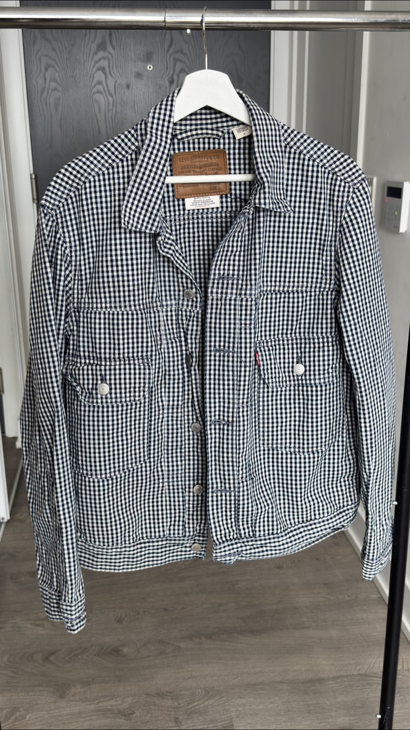 Levi's Gingham Trucker Jacket - Size M for men’s