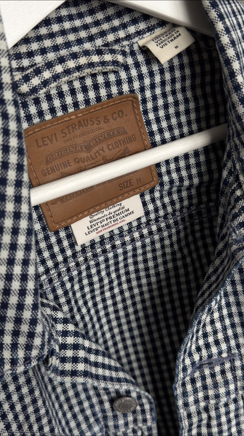Levi's Gingham Trucker Jacket - Size M for men’s - photo 3