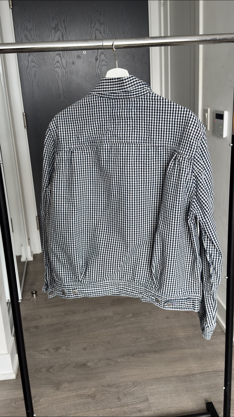 Levi's Gingham Trucker Jacket - Size M for men’s - photo 2