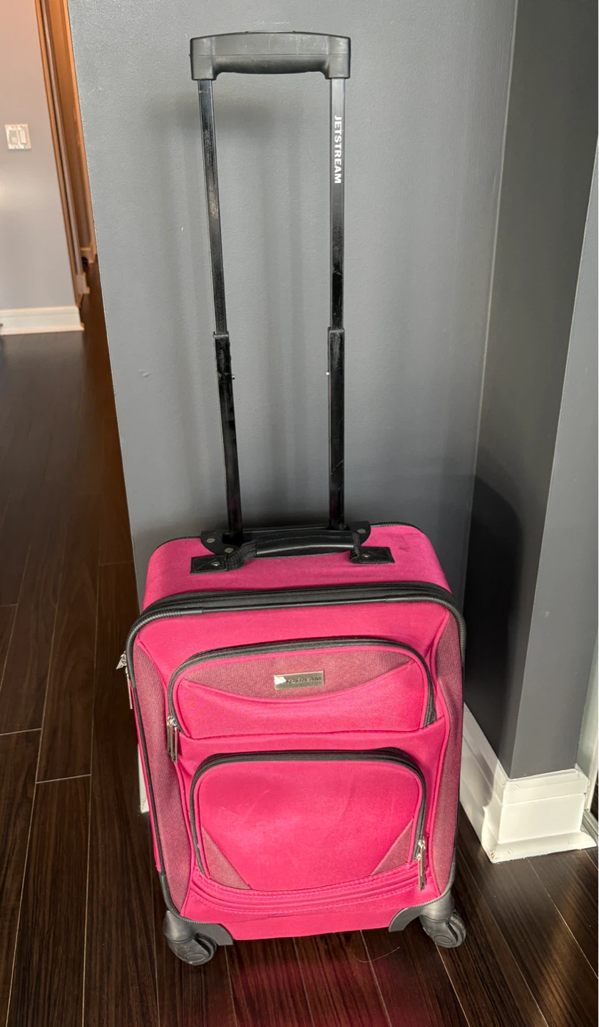 🧳 Pink Carry-On Suitcase - photo 4