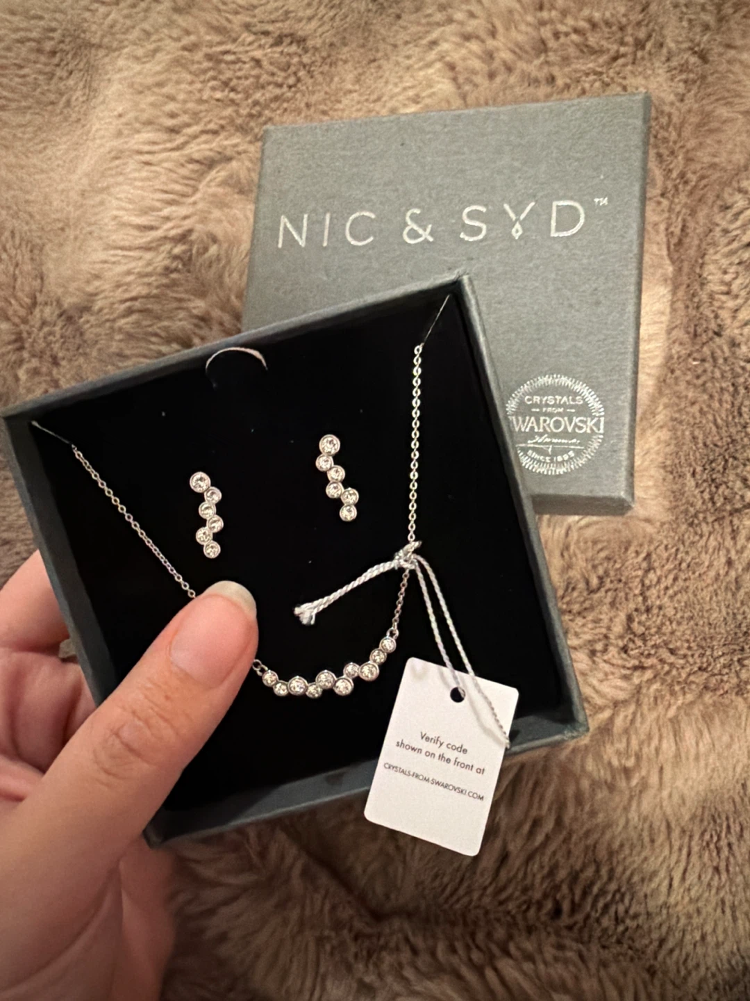NIC & SYD Necklace & Earring Set - New in Box! - photo 3