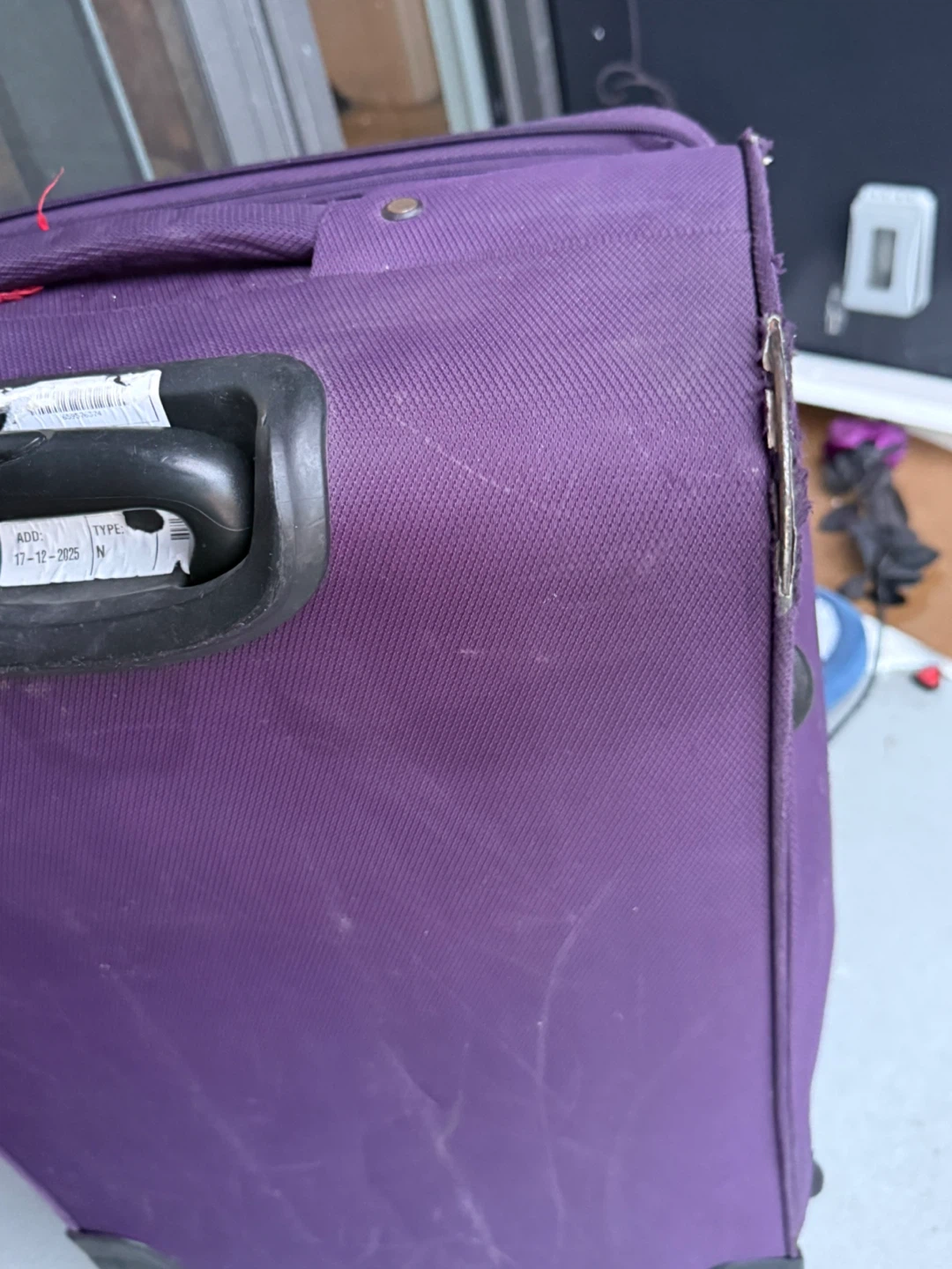 Skybag large checkin Suitcase - photo 3