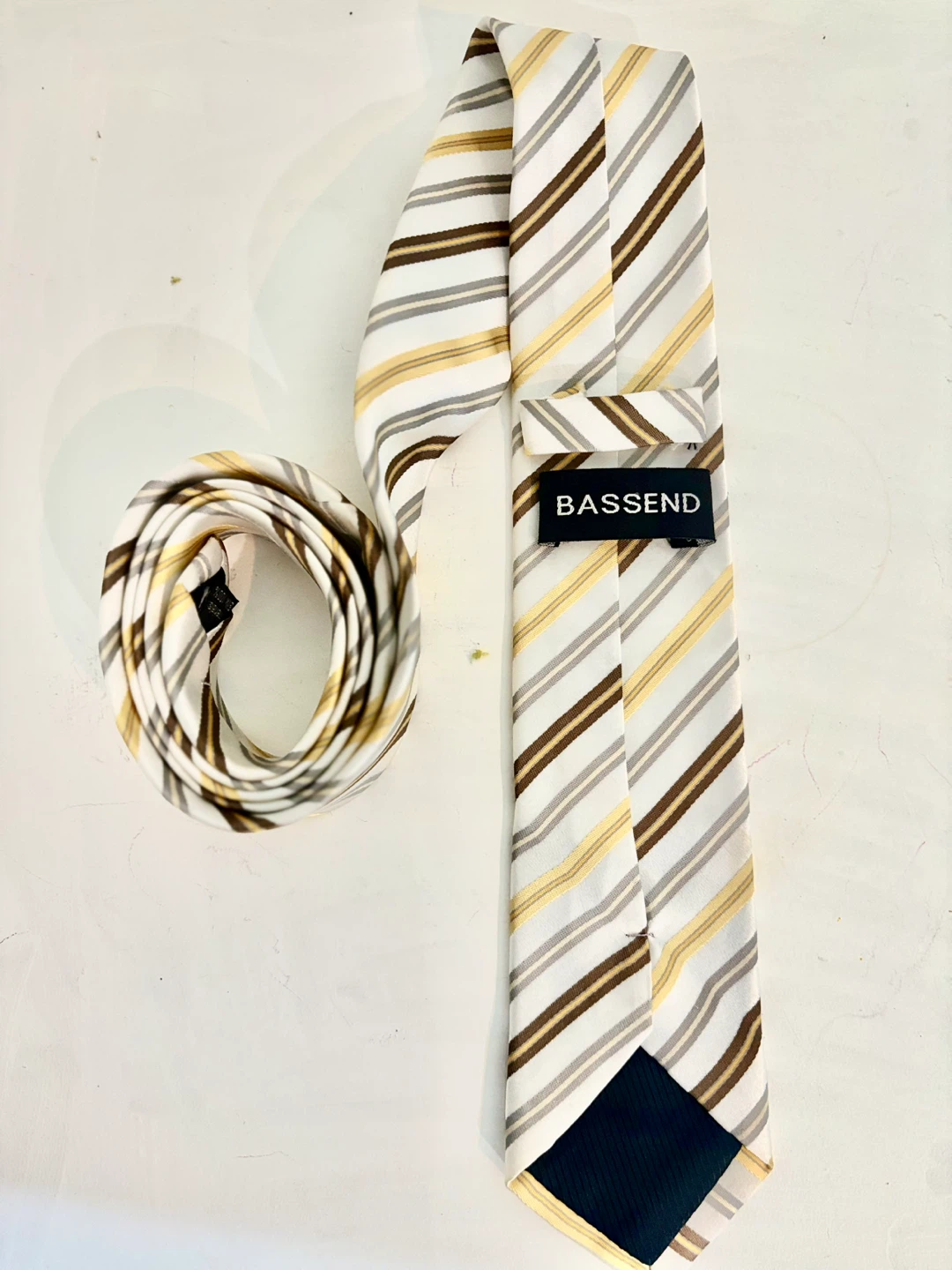 Bassend Striped Necktie - Stylish Accessory - photo 3