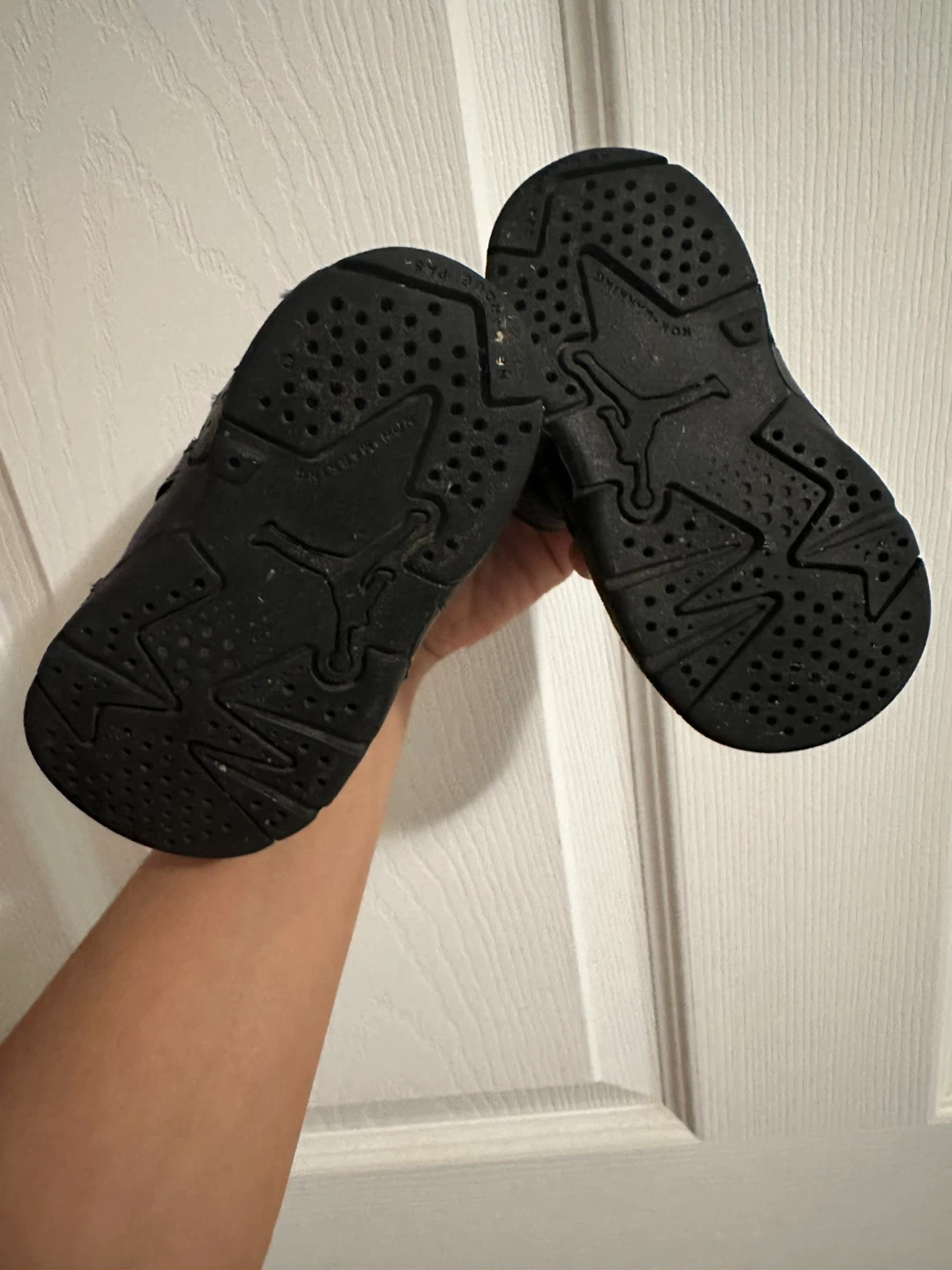 Jordan 6 Retro Black Toddler Shoes - Size 4C - photo 5