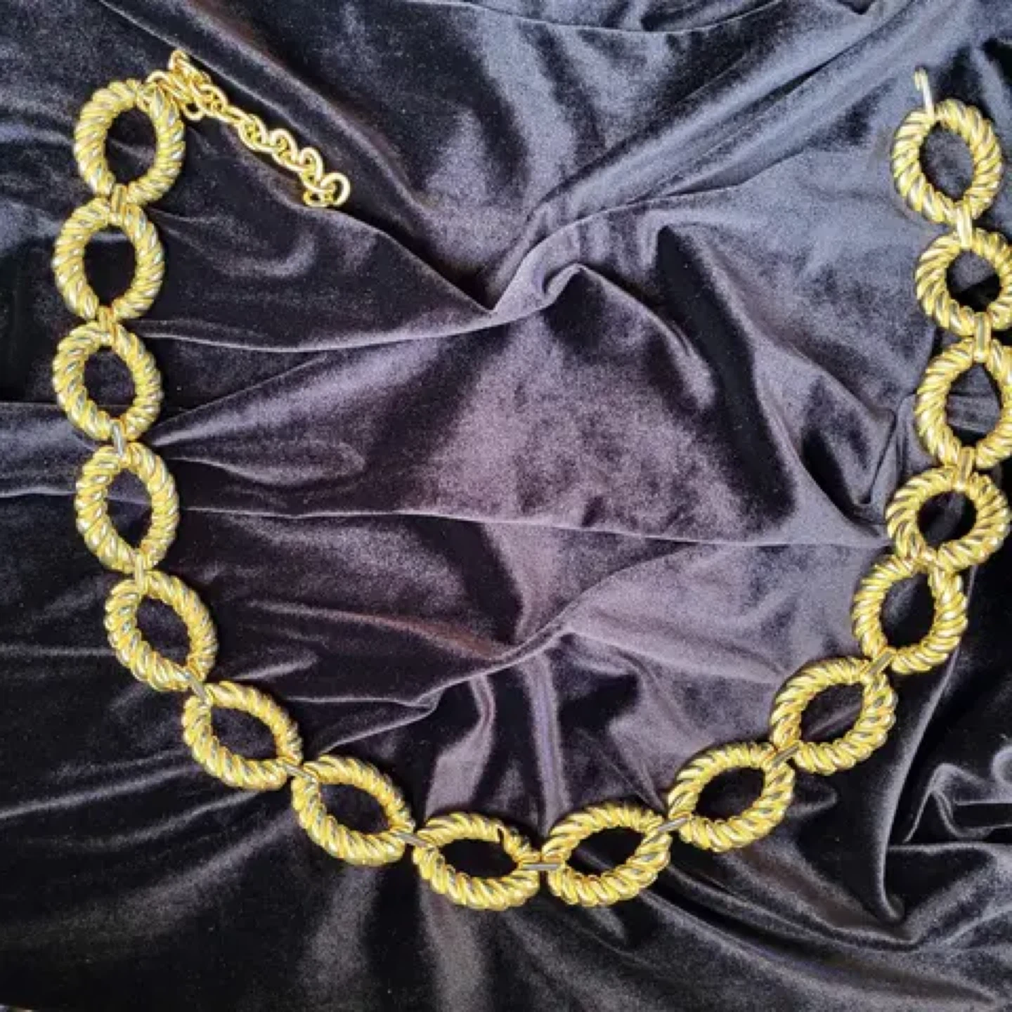Vintage- Gold Tone Chain Belt - photo 3