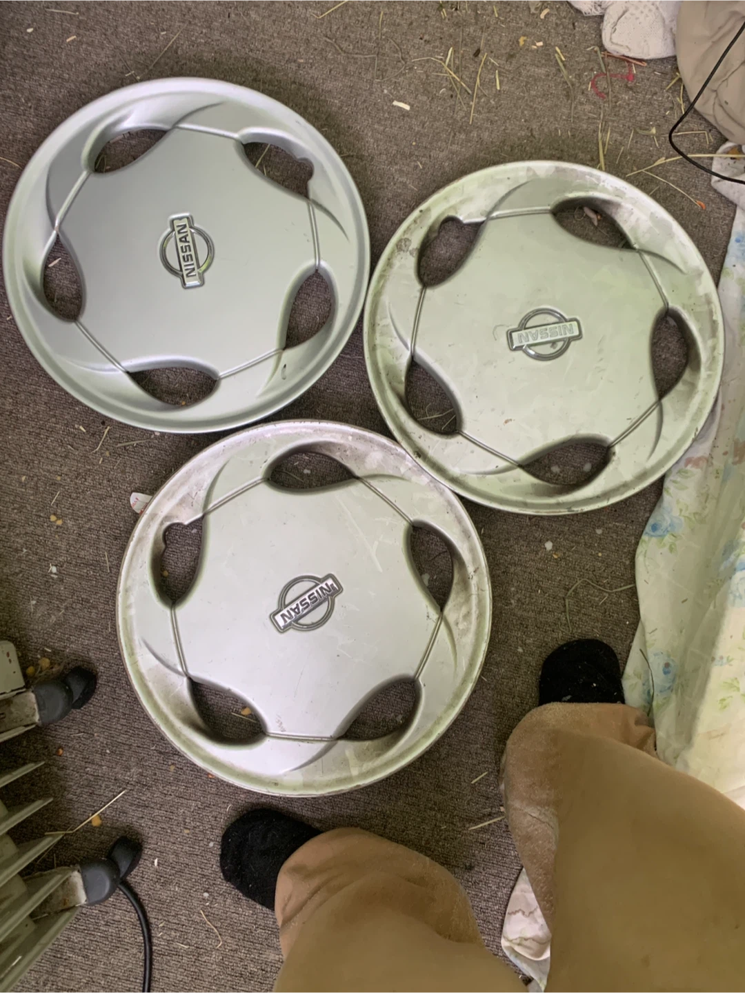 Nissan Hubcaps - Set of 3