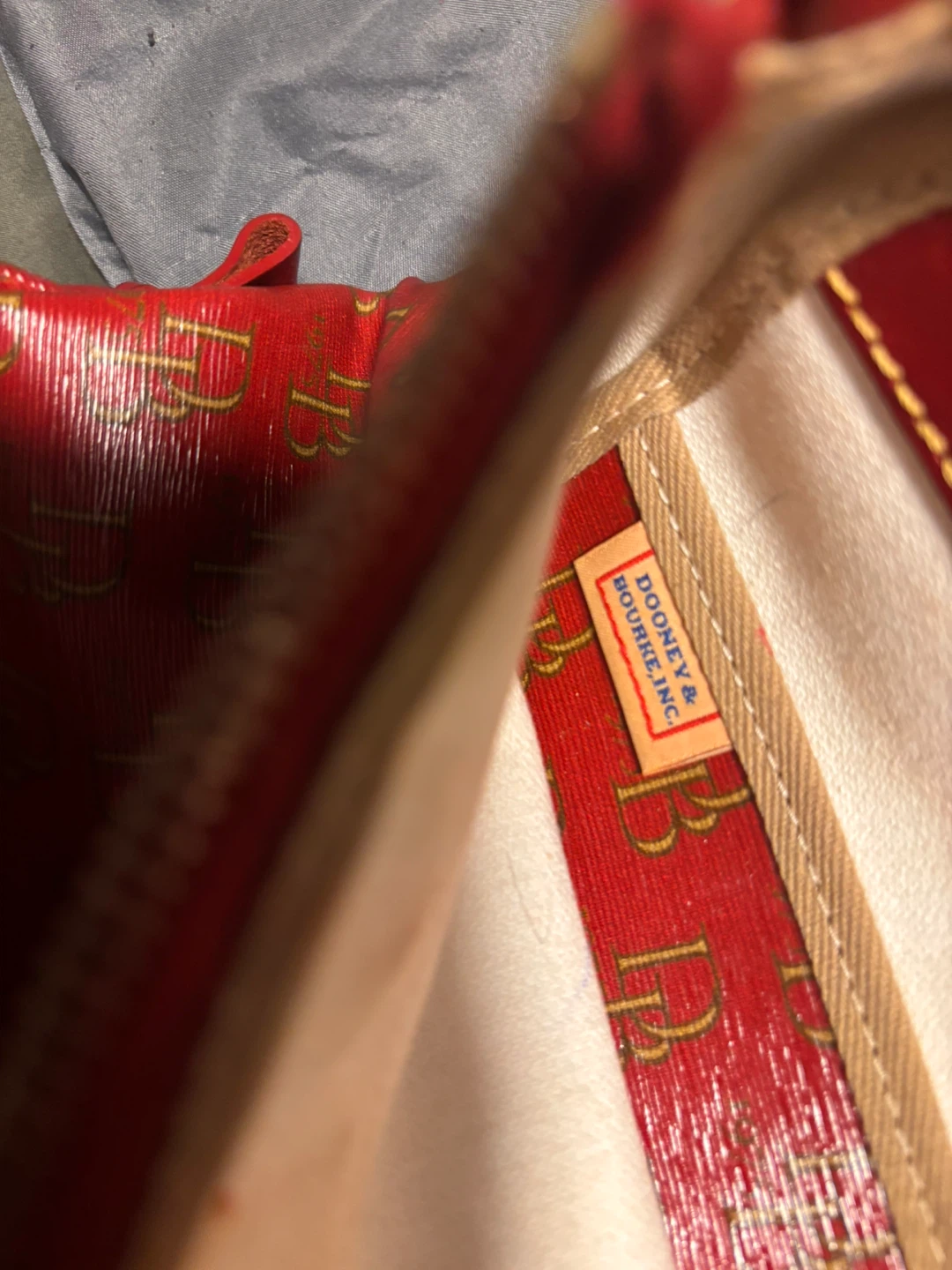 Dooney & Bourke Red Tote Bag - photo 4