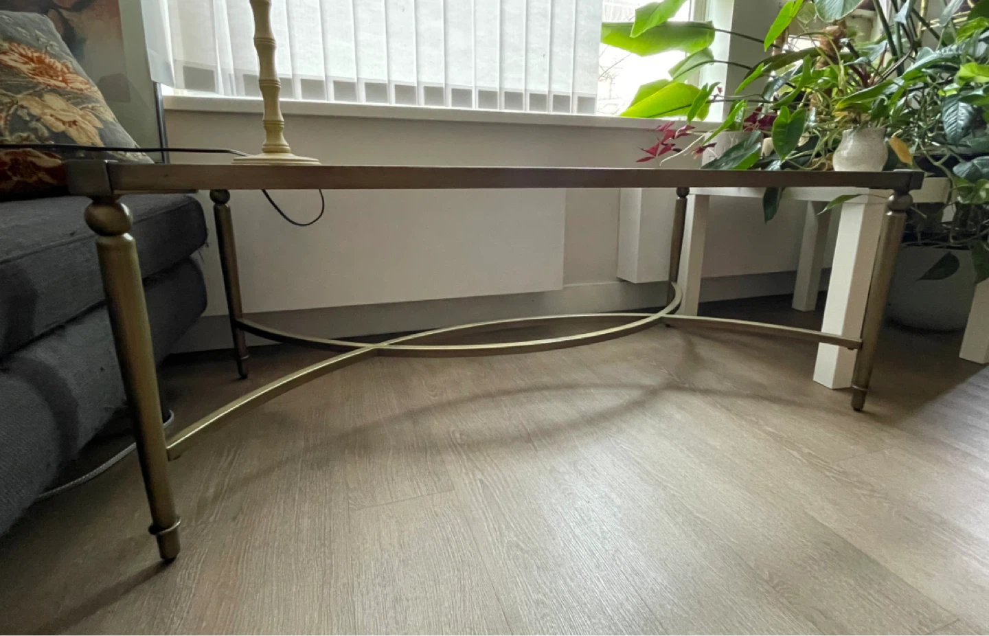 Vintage styled Glass Top Coffee Table - photo 2