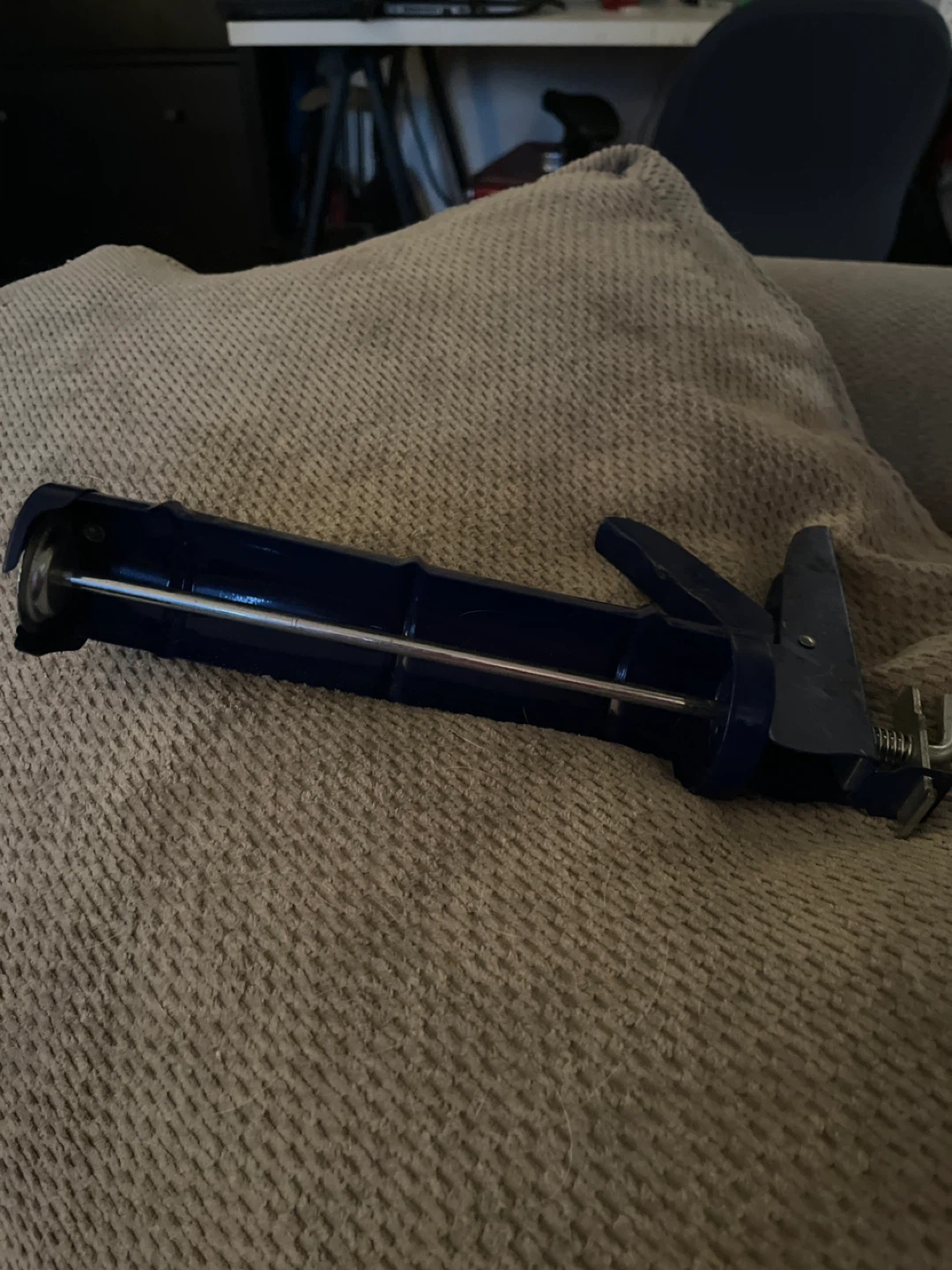 HD-109 Smooth Rod Caulking Gun - photo 3