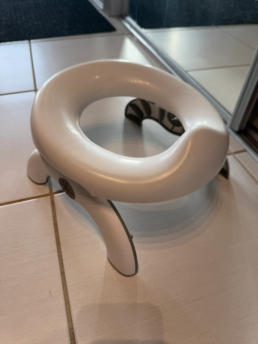 OXO Tot 2-in-1 Go Potty - White - photo 2