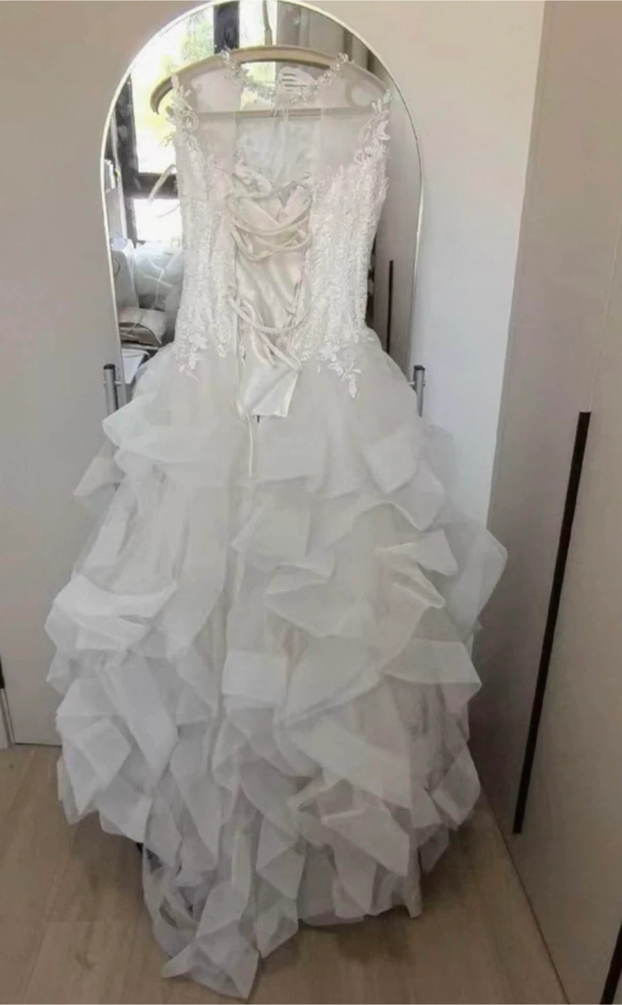 White Wedding Dress - photo 3