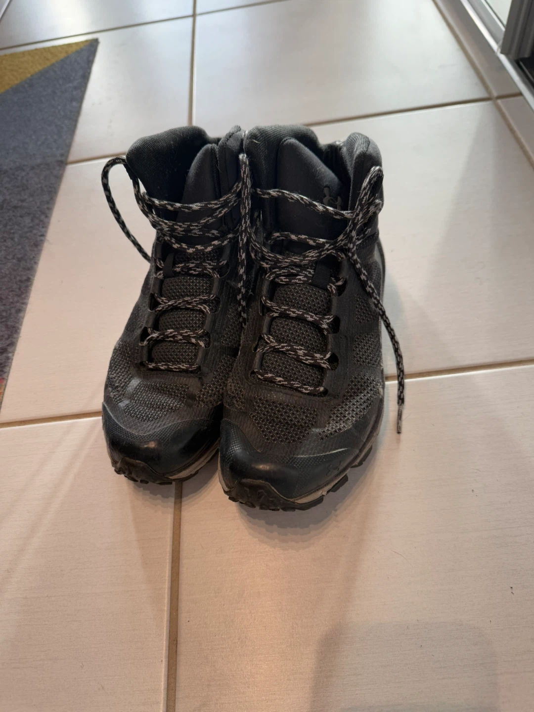Under Armour Hiking Boots, US 6.5 - photo 2