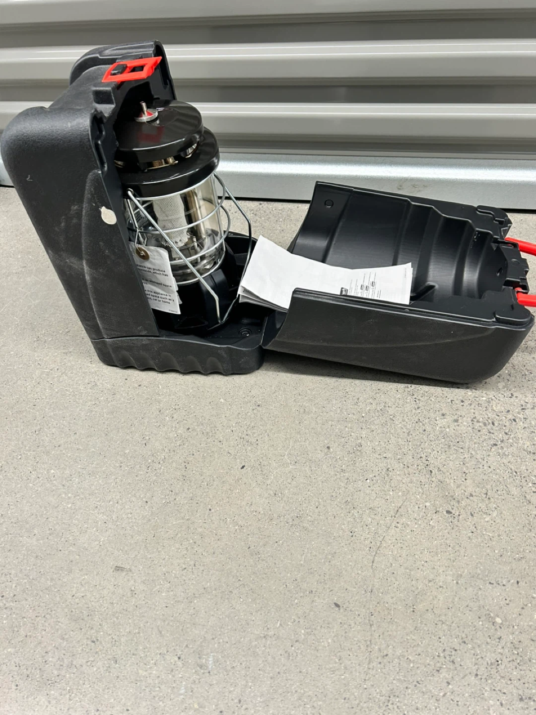 Coleman Propane Lantern with Case - photo 3