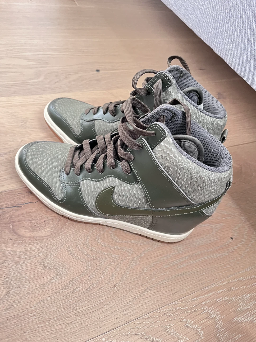Nike Dunk Sky Hi Wedge Sneakers Size 8 - photo 2