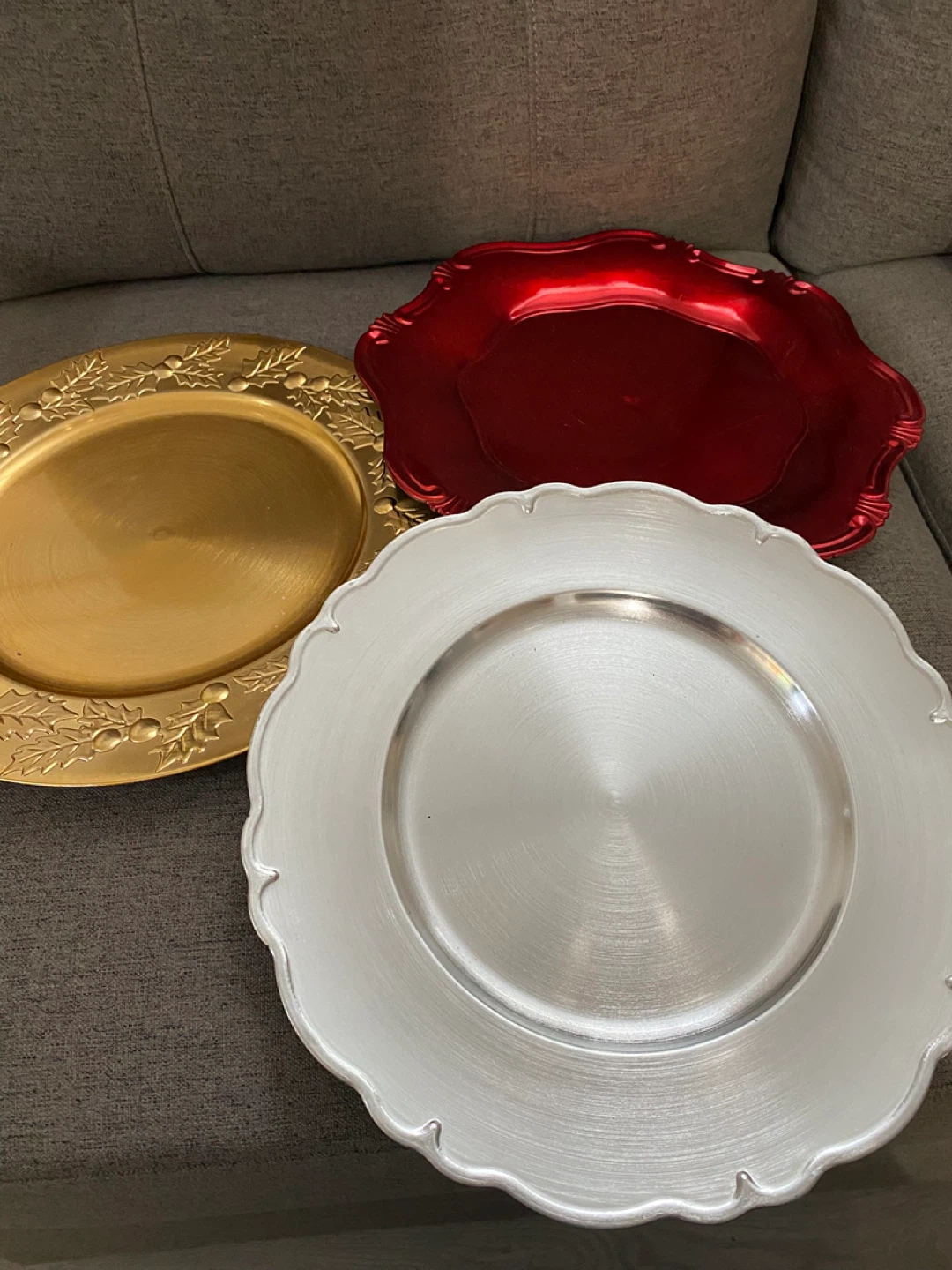Charger plates