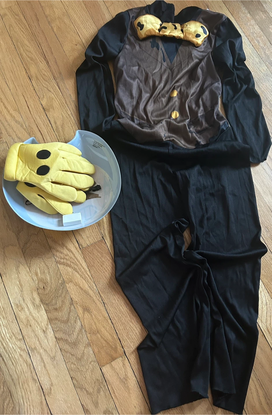 Bendy and the Dark Revival Costume - photo 4
