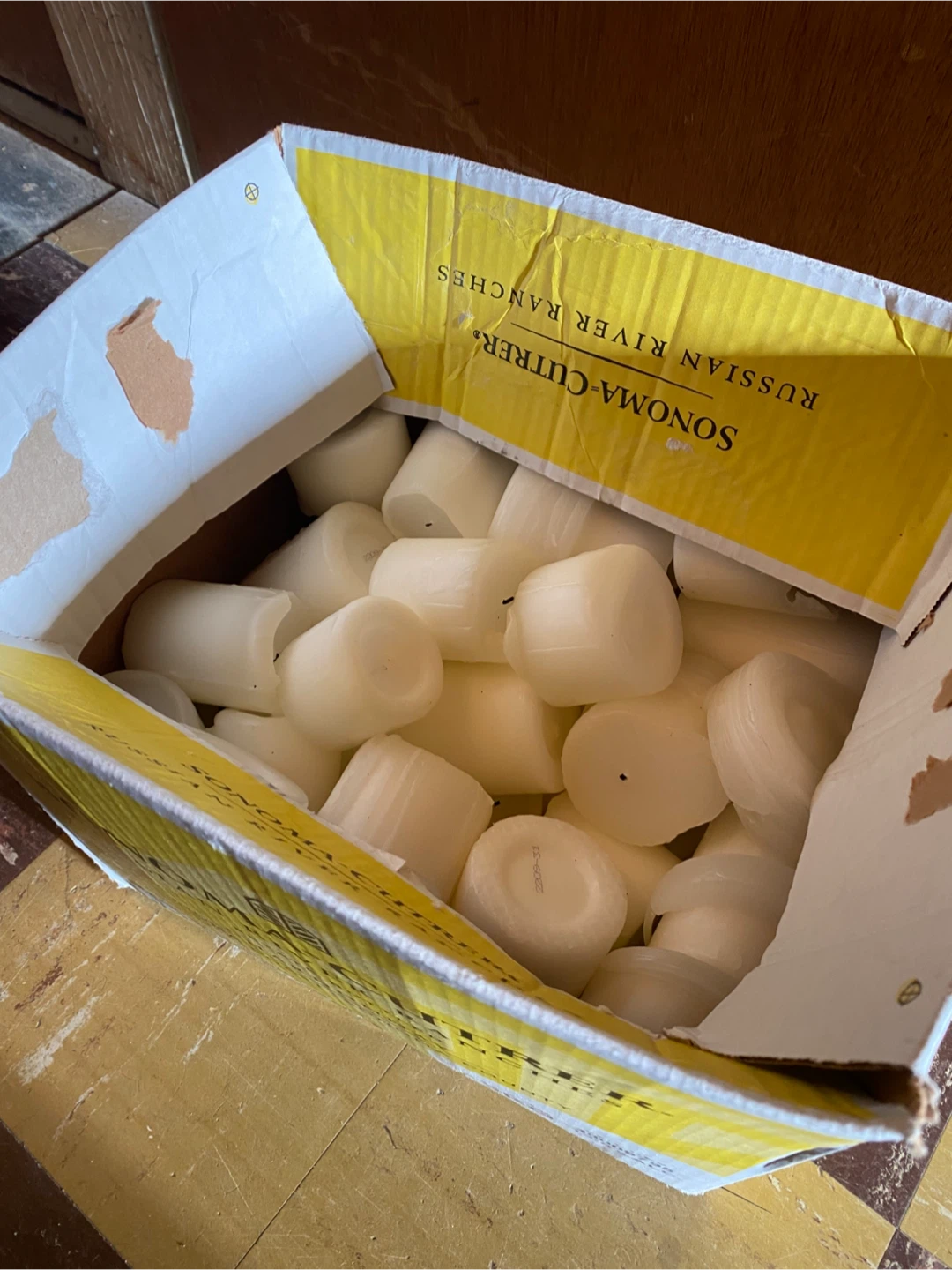 White Pillar Candles - Box Included - photo 4