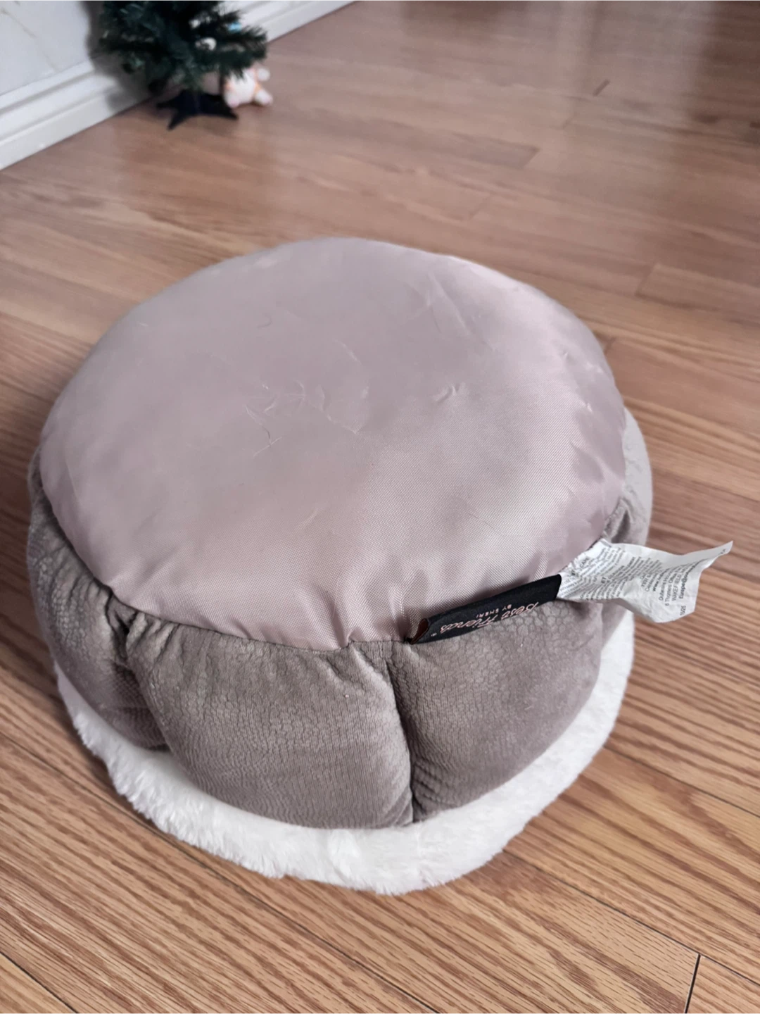 Round Pet Bed - for cats or small dogs - photo 3