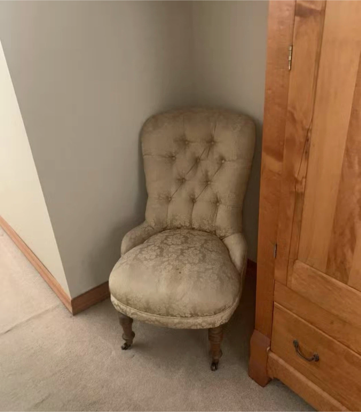 Antique Style Armchair - photo 2