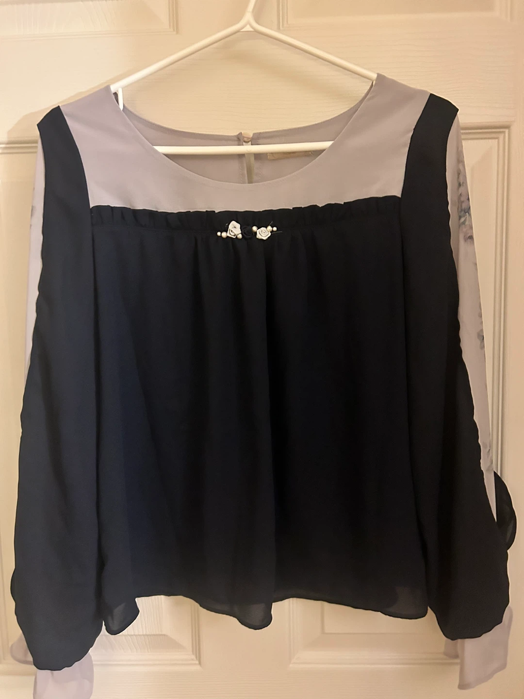 axes femme Grey & Black Blouse & Skirt Set S-M - photo 4