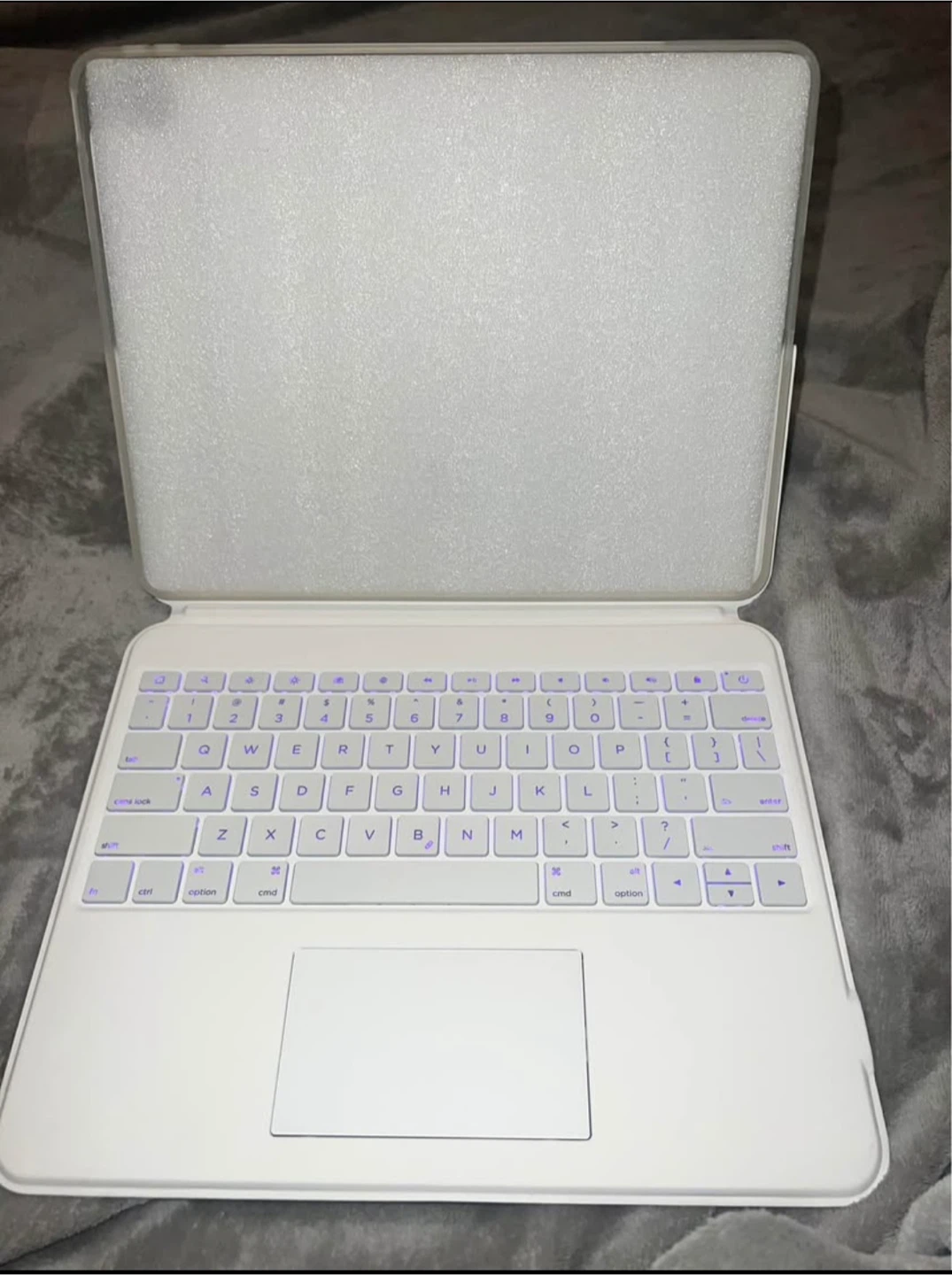 ESR Ascend Series Keyboard Case - White - photo 2