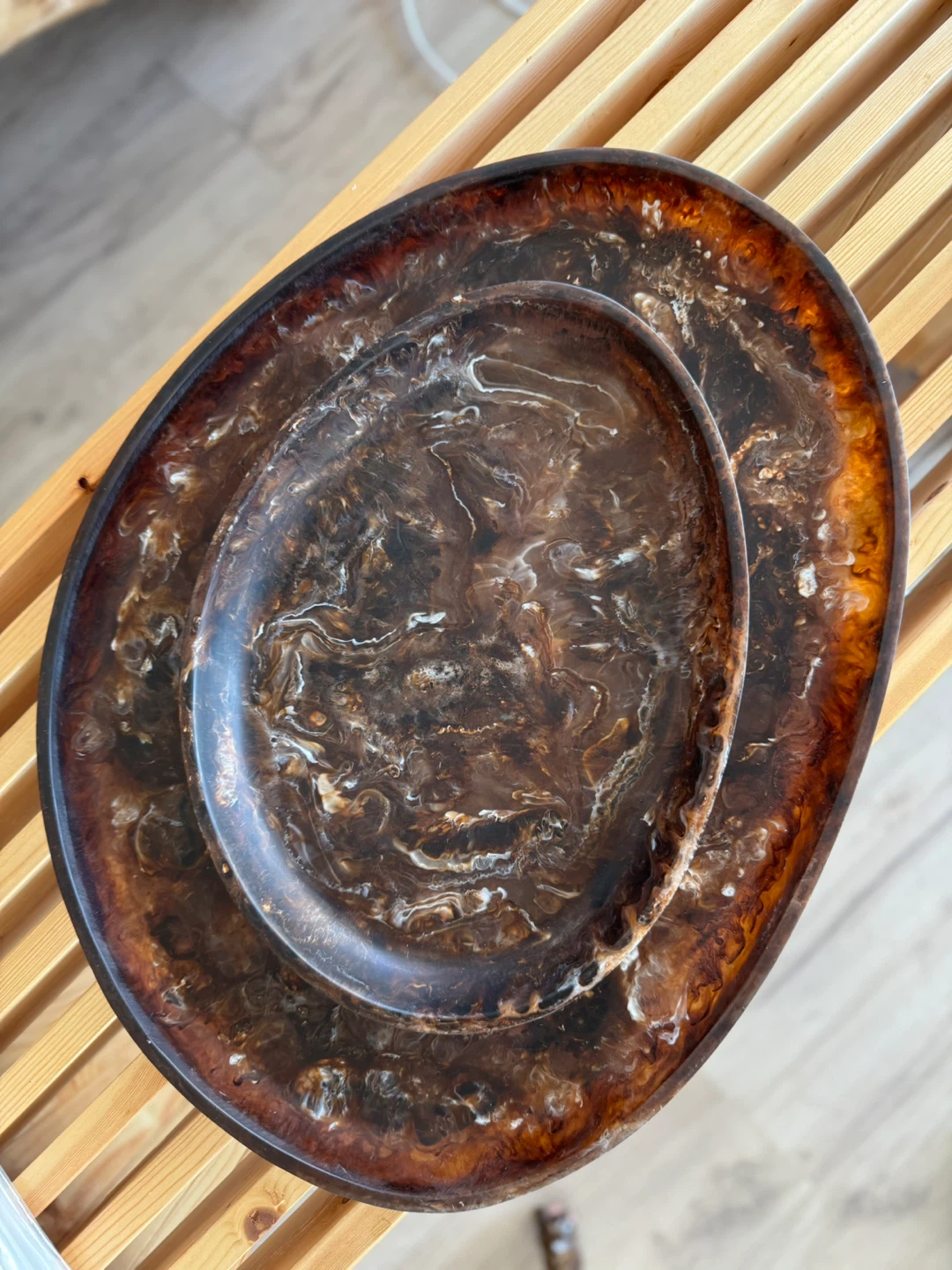Decorative Brown Resin Trays - Set of 2 - photo 2