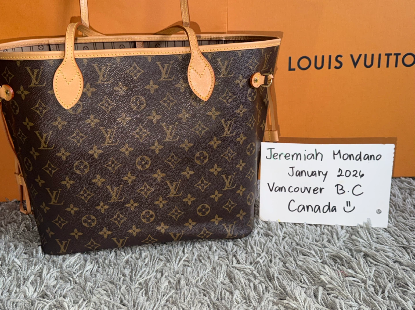 Louis Vuitton Neverfull MM Tote Bag