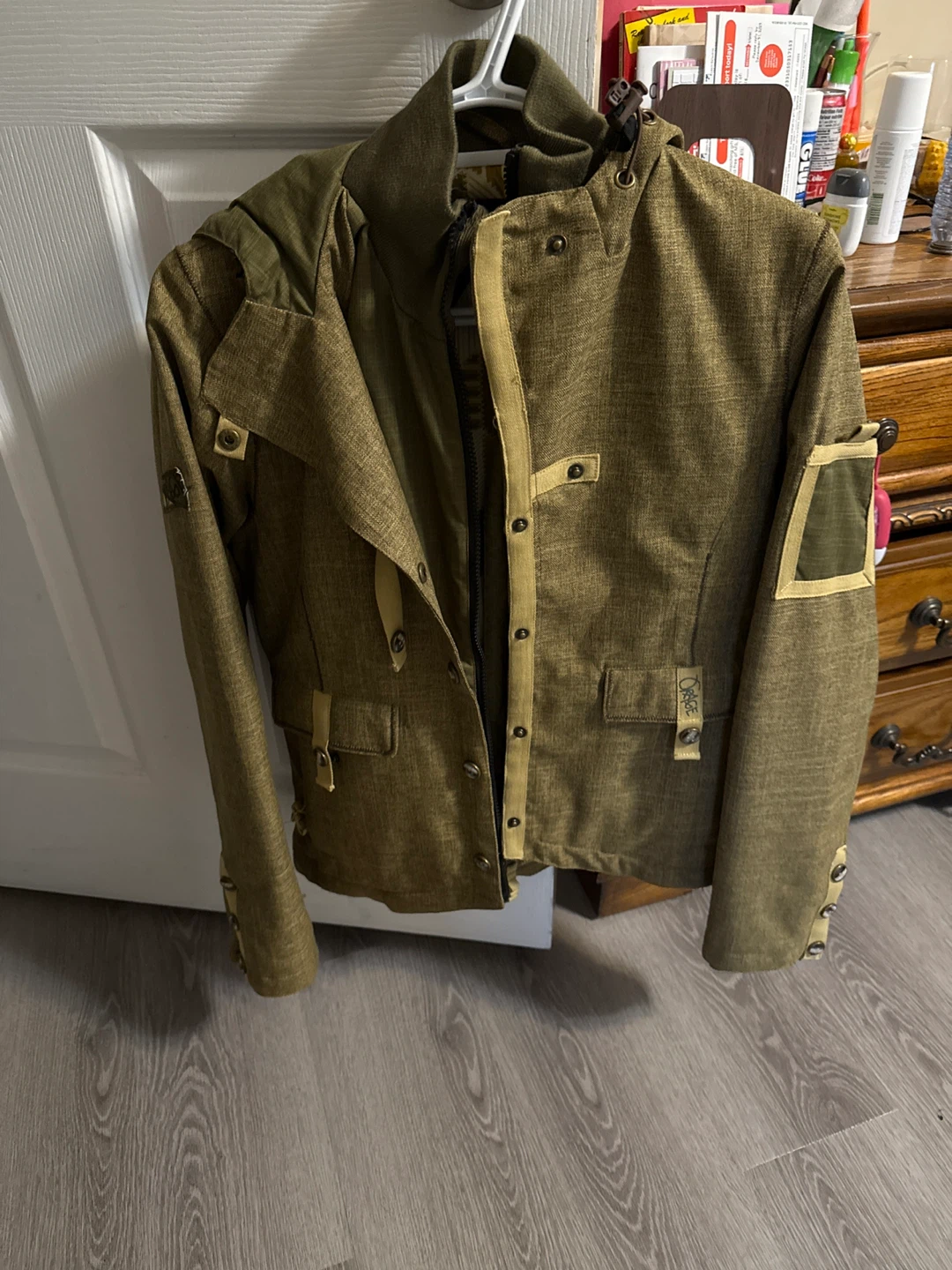 Garage Women's Ski/Snowboard Jacket - Size Small