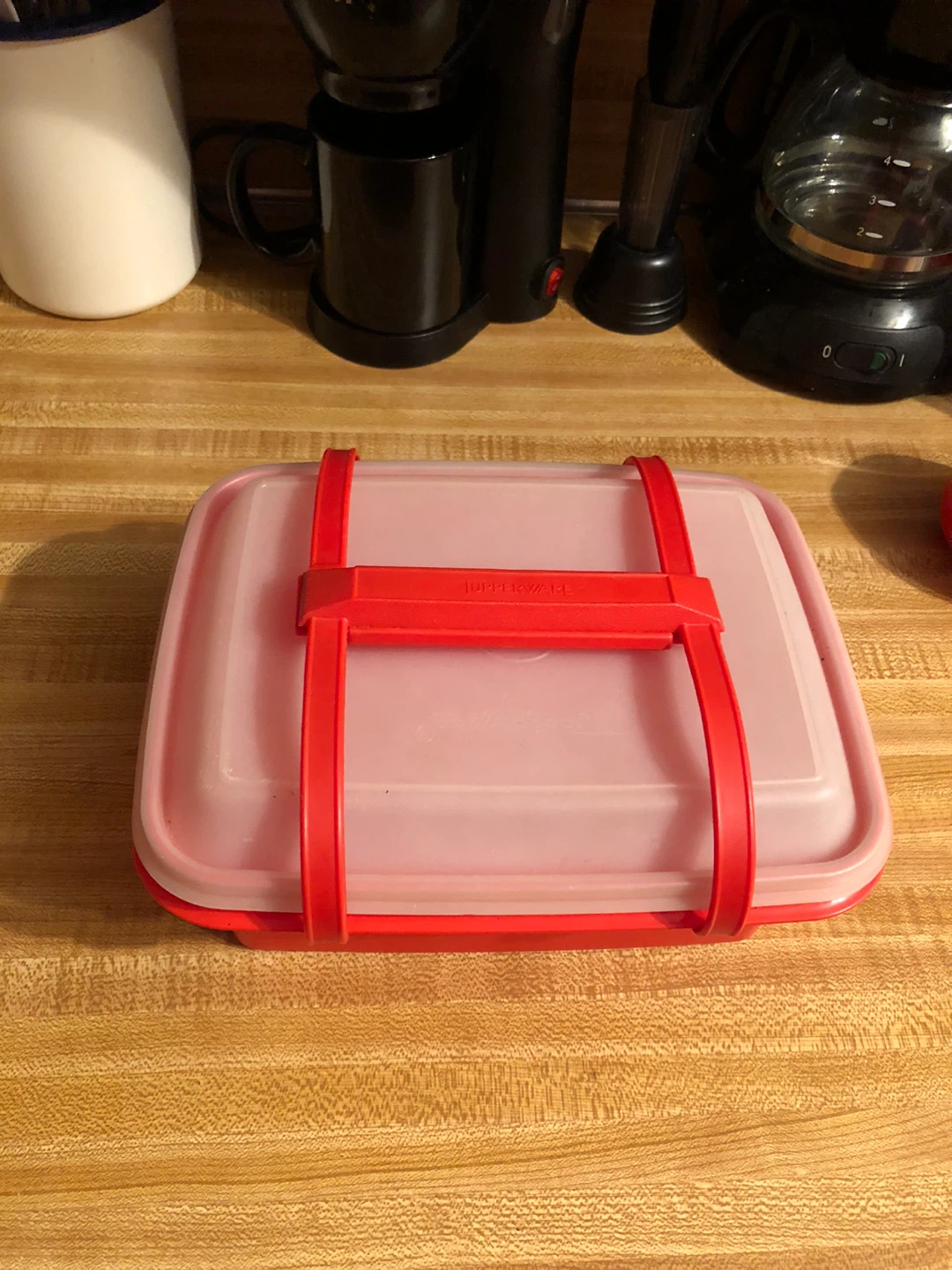 Tupperware ice cream keeper 🥕thrifty pick