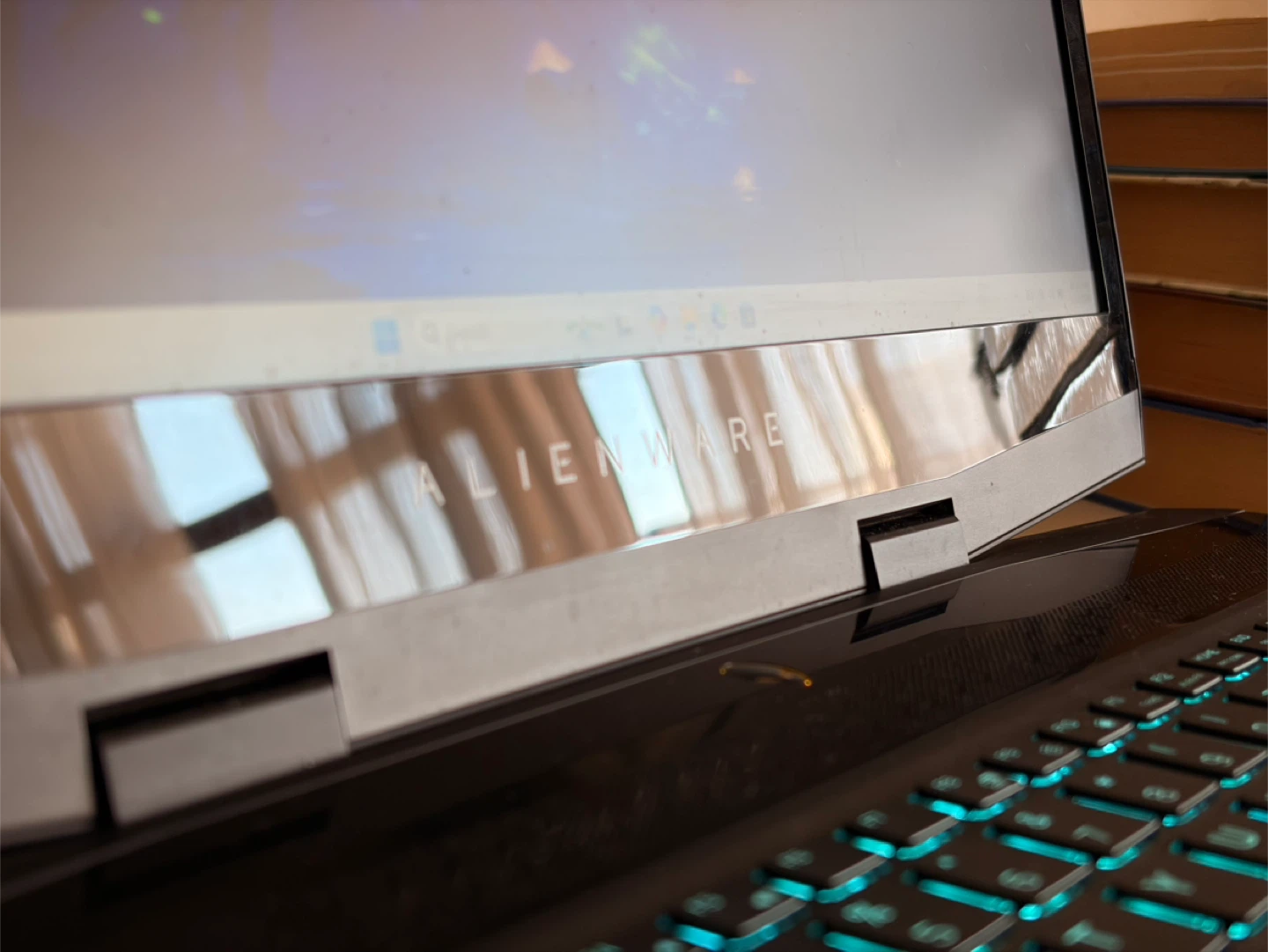Alienware m17 Gaming Laptop | i7 / GTX 1660 Ti / 1TB SSD - photo 5
