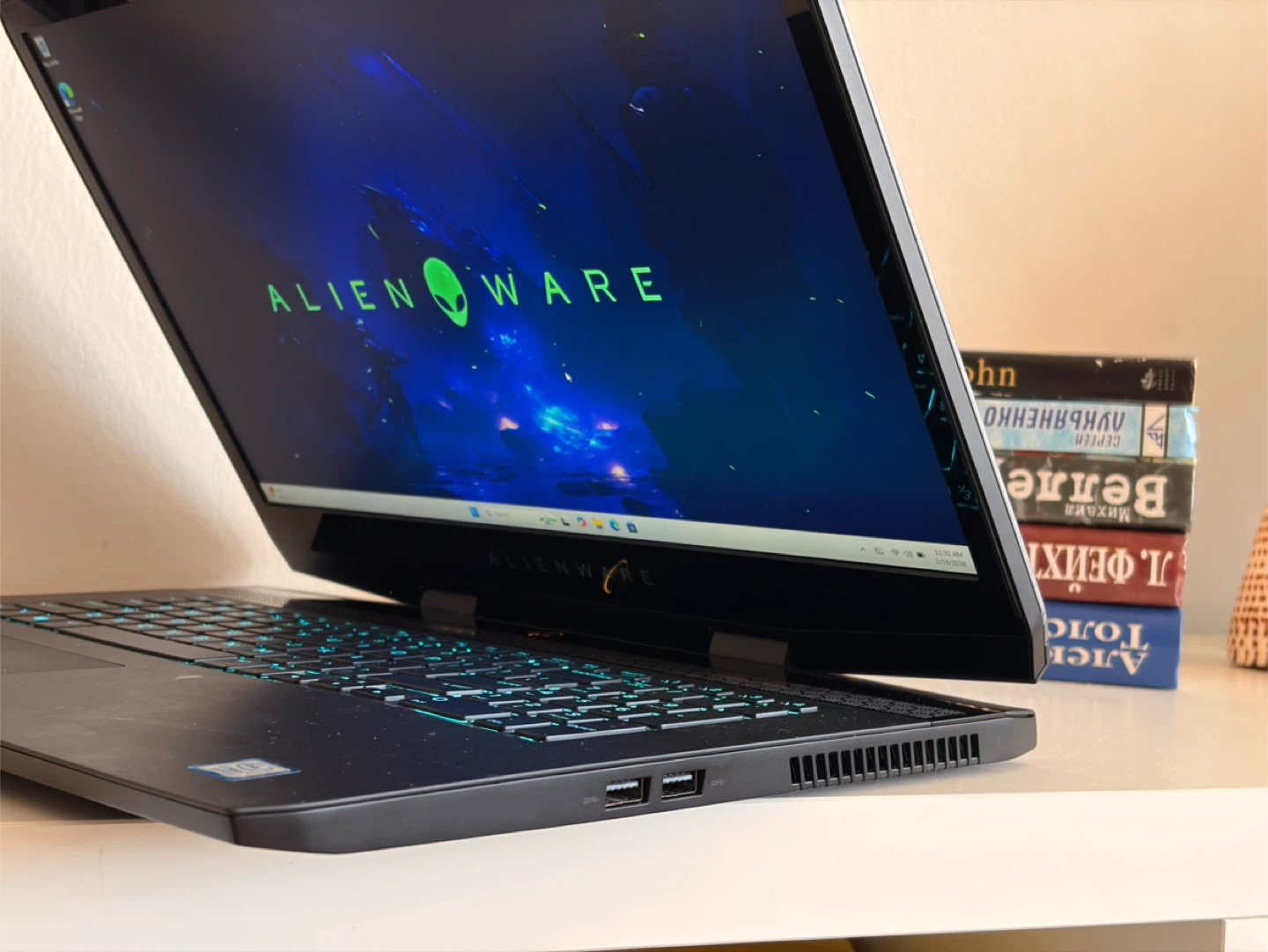 Alienware m17 Gaming Laptop | i7 / GTX 1660 Ti / 1TB SSD - photo 2