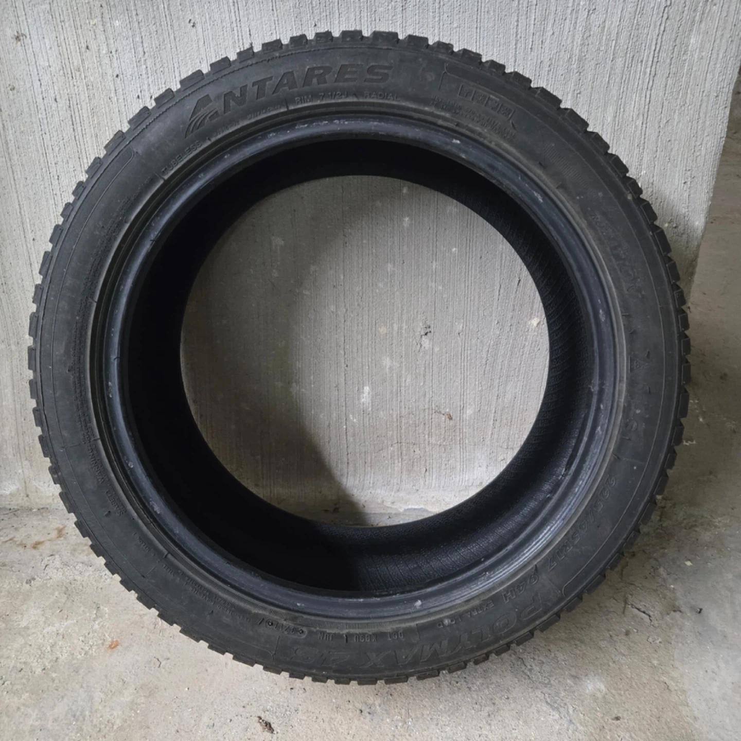 Winter Antares Gripmax Radial Tire 225/45R17
