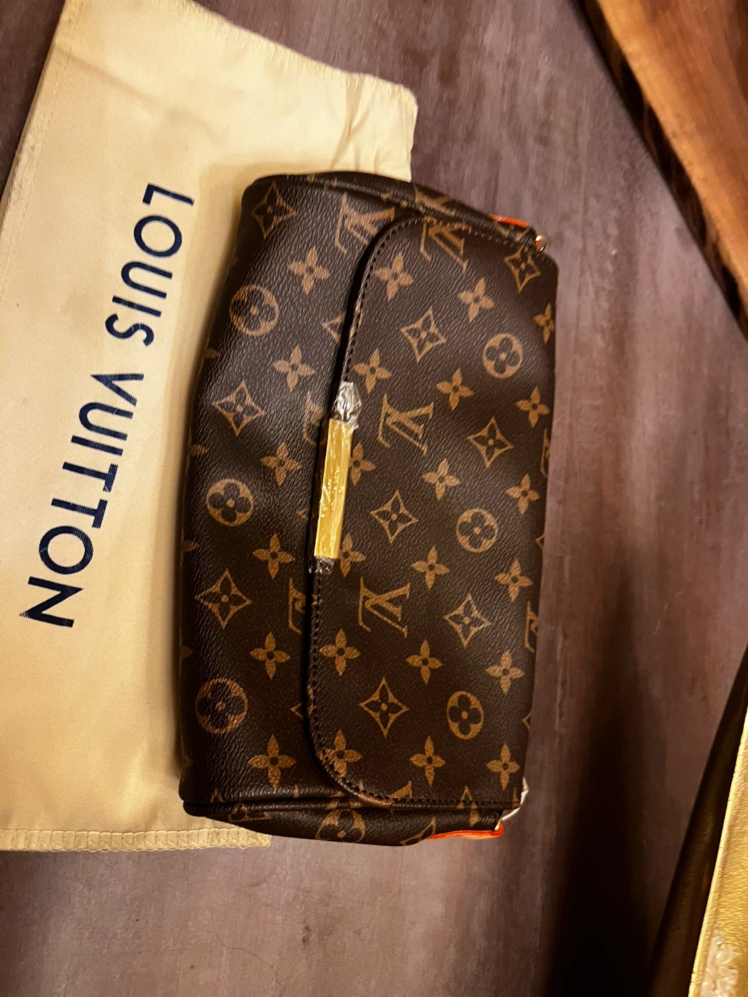 Louis Vuitton Pochette Métis East West - photo 2