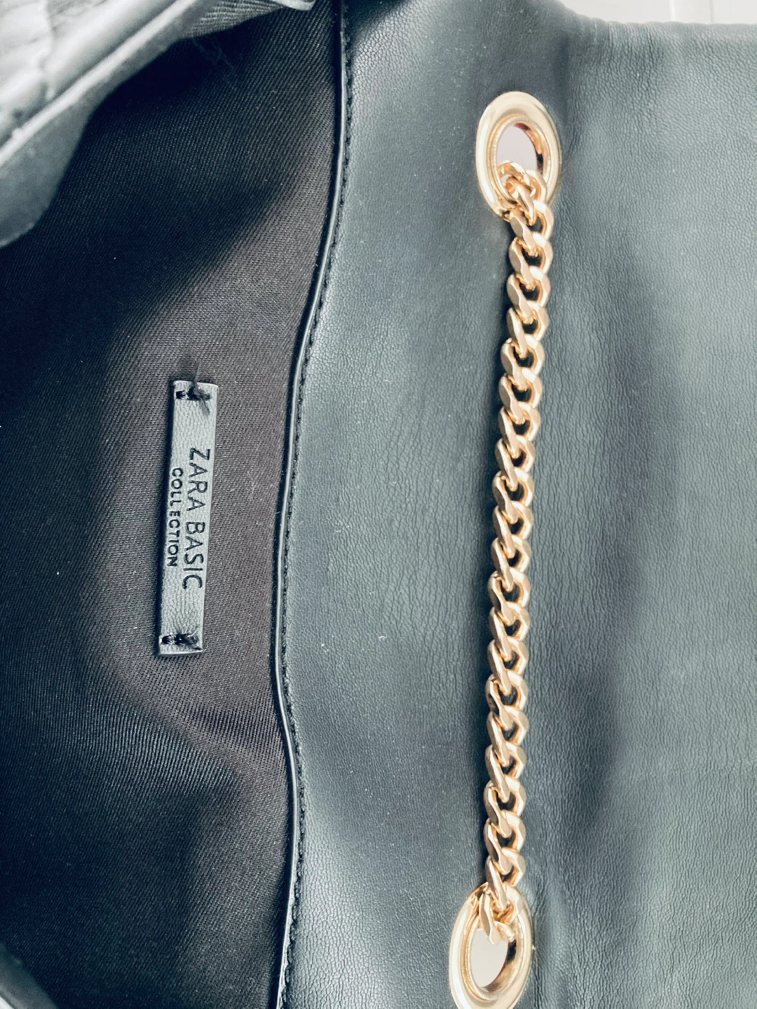 Zara Basic Black Quilted Chain Bag - photo 4
