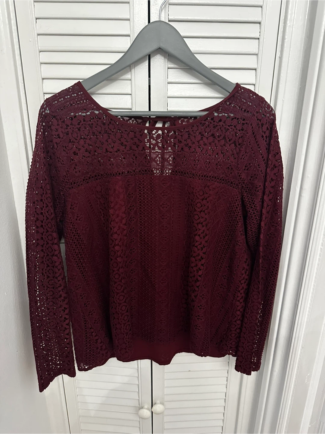 Hollister Burgundy Lace Top - Size L