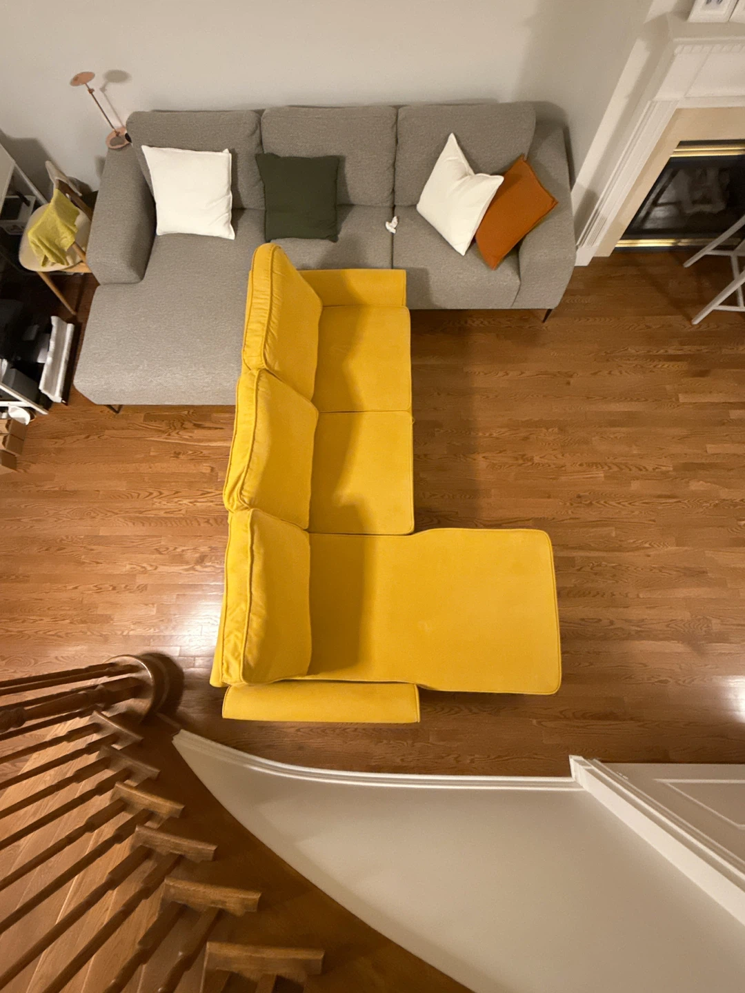 Structube Sectional Pull Out sofa and storage - photo 5