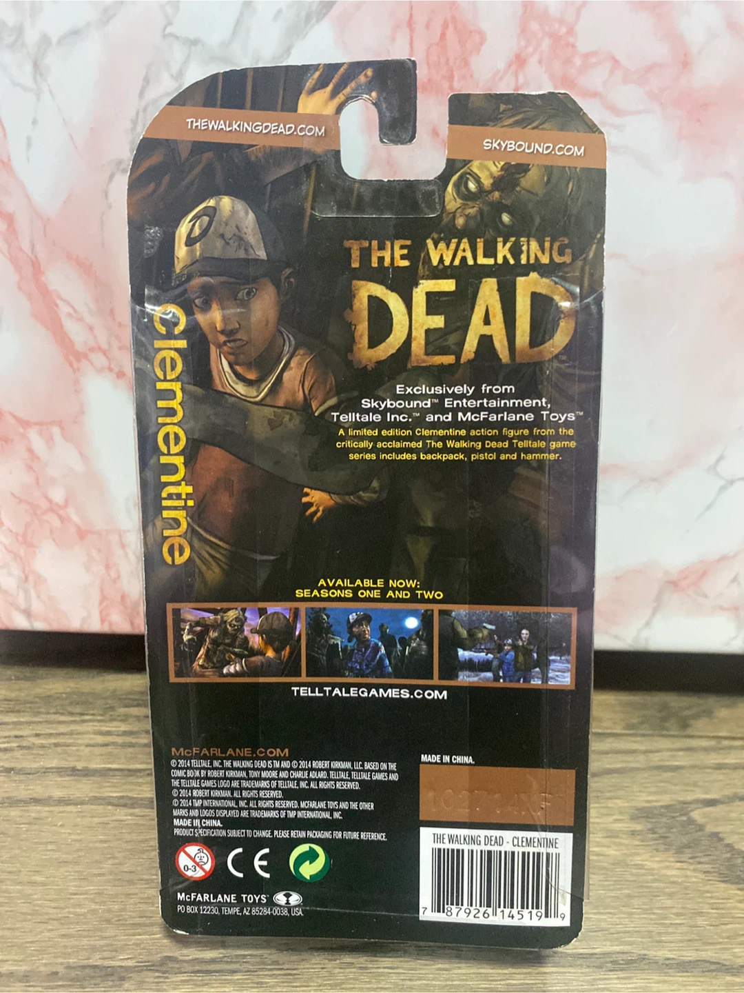 The Walking Dead Clementine Action Figure - photo 2