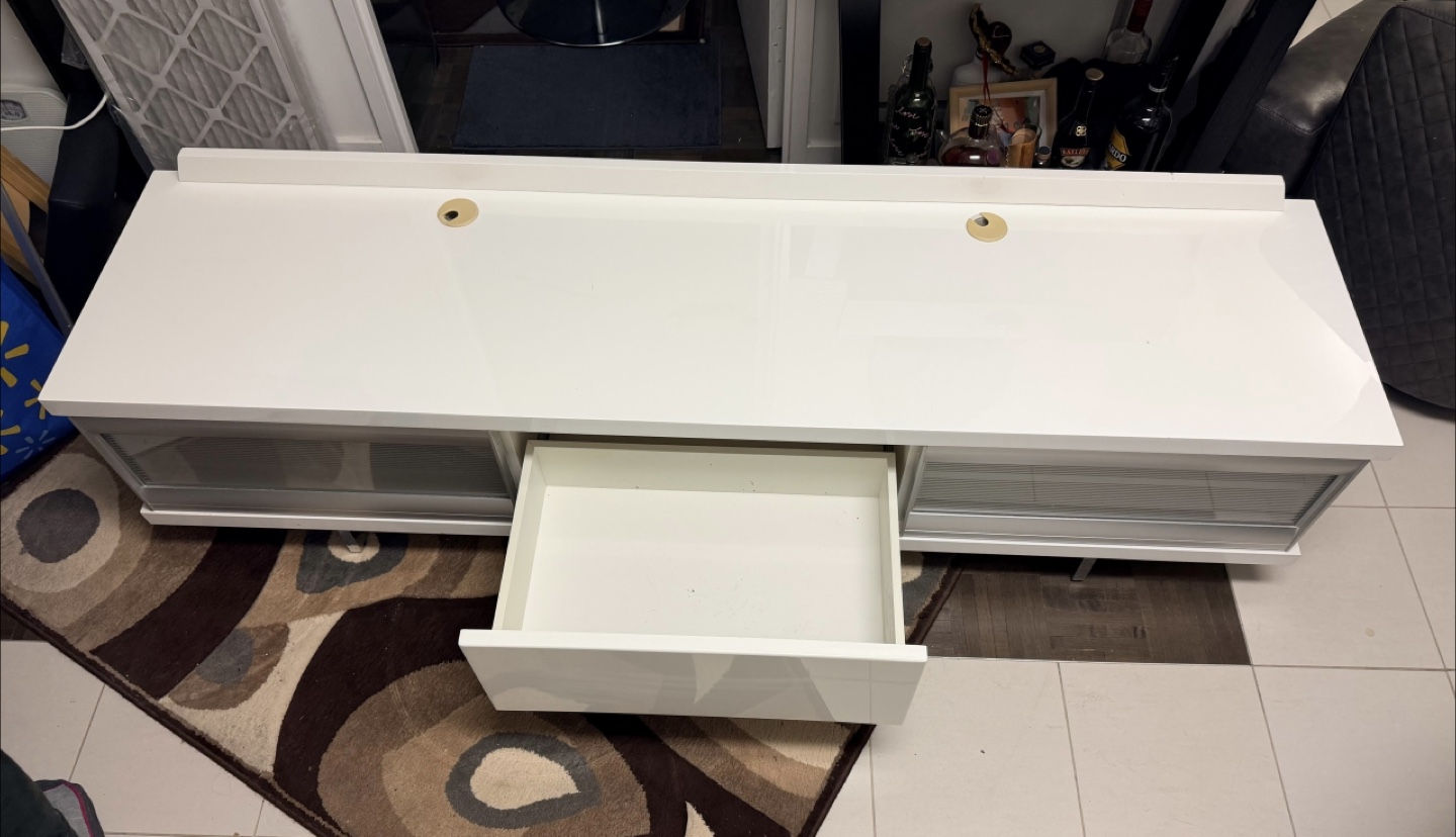 🥕White TV Stand with Drawers - photo 4
