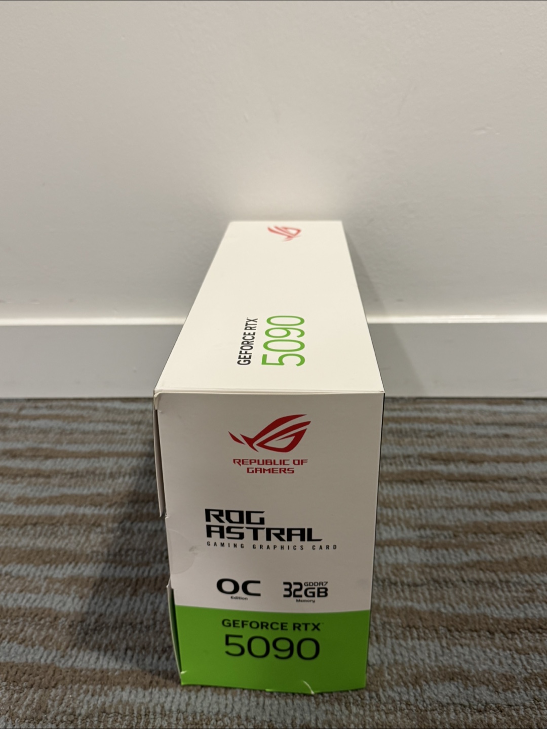 Asus rog strix GeForce RTX 5090 video card - photo 4