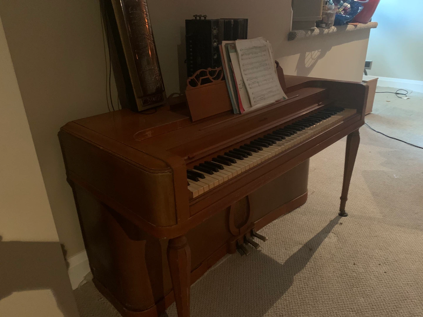 Vintage Wurlitzer piano - photo 2