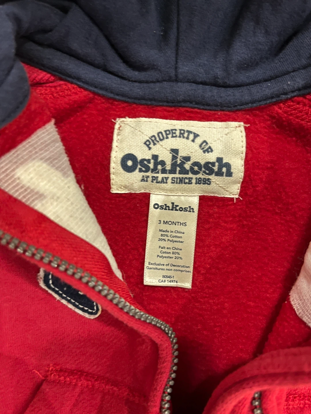 OshKosh boys 3 months hooded sleeper onesie, red - photo 2