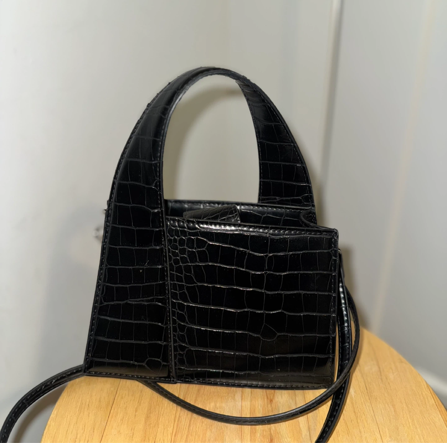 Zara Black Croc Embossed Handbag - photo 2