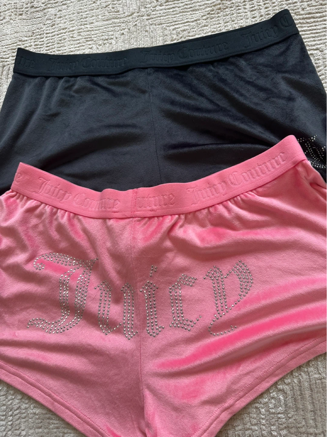 Juicy Couture Shorts - Size L - photo 2